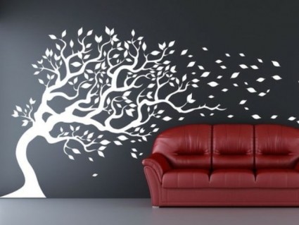 Samolepka na stěnu - Nakloněný strom