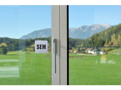 Samolepka označení skleněné výplně - SEM / TAM